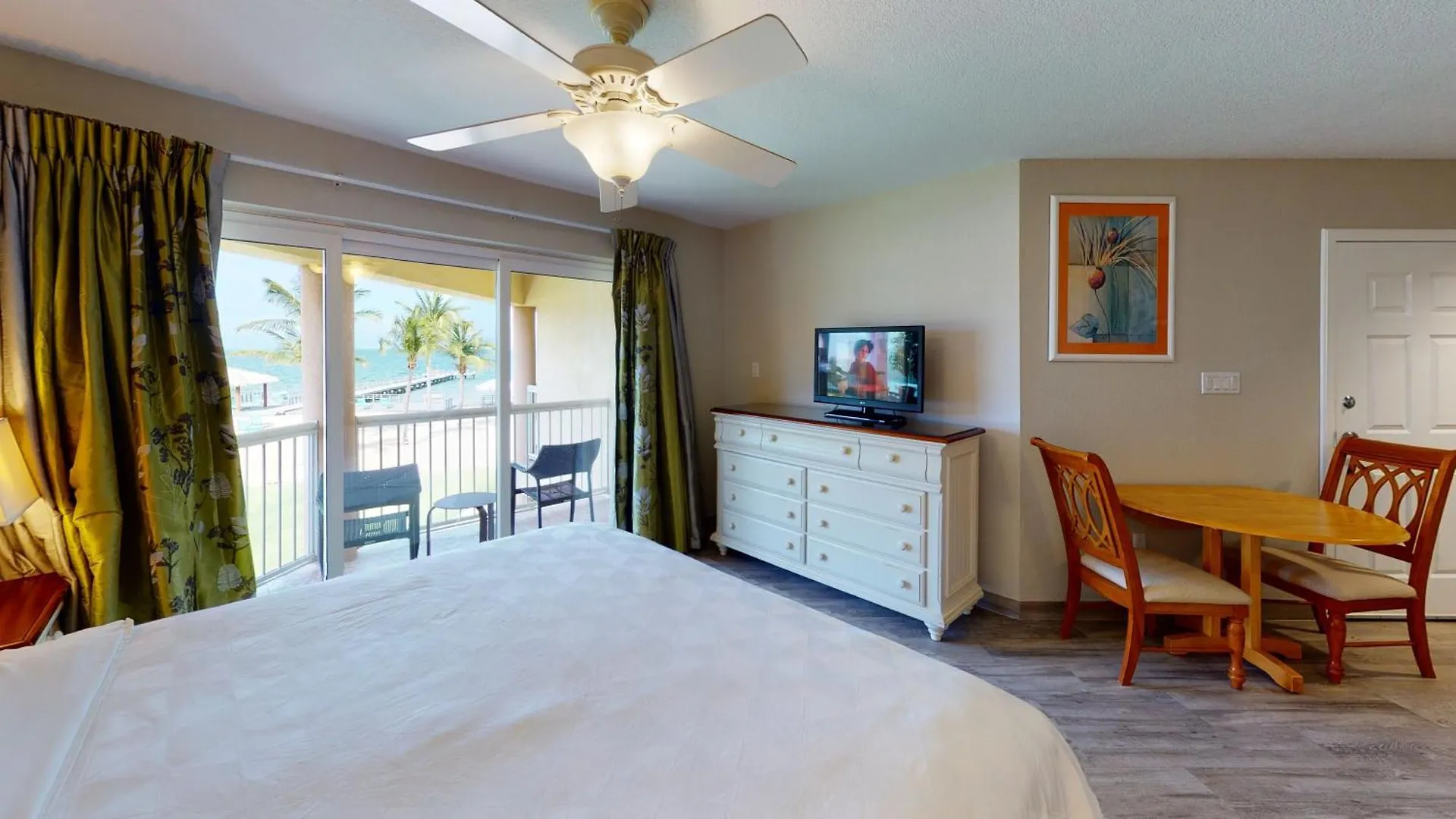 ***  The Grand Caymanian Resort George Town Islas Caimán
