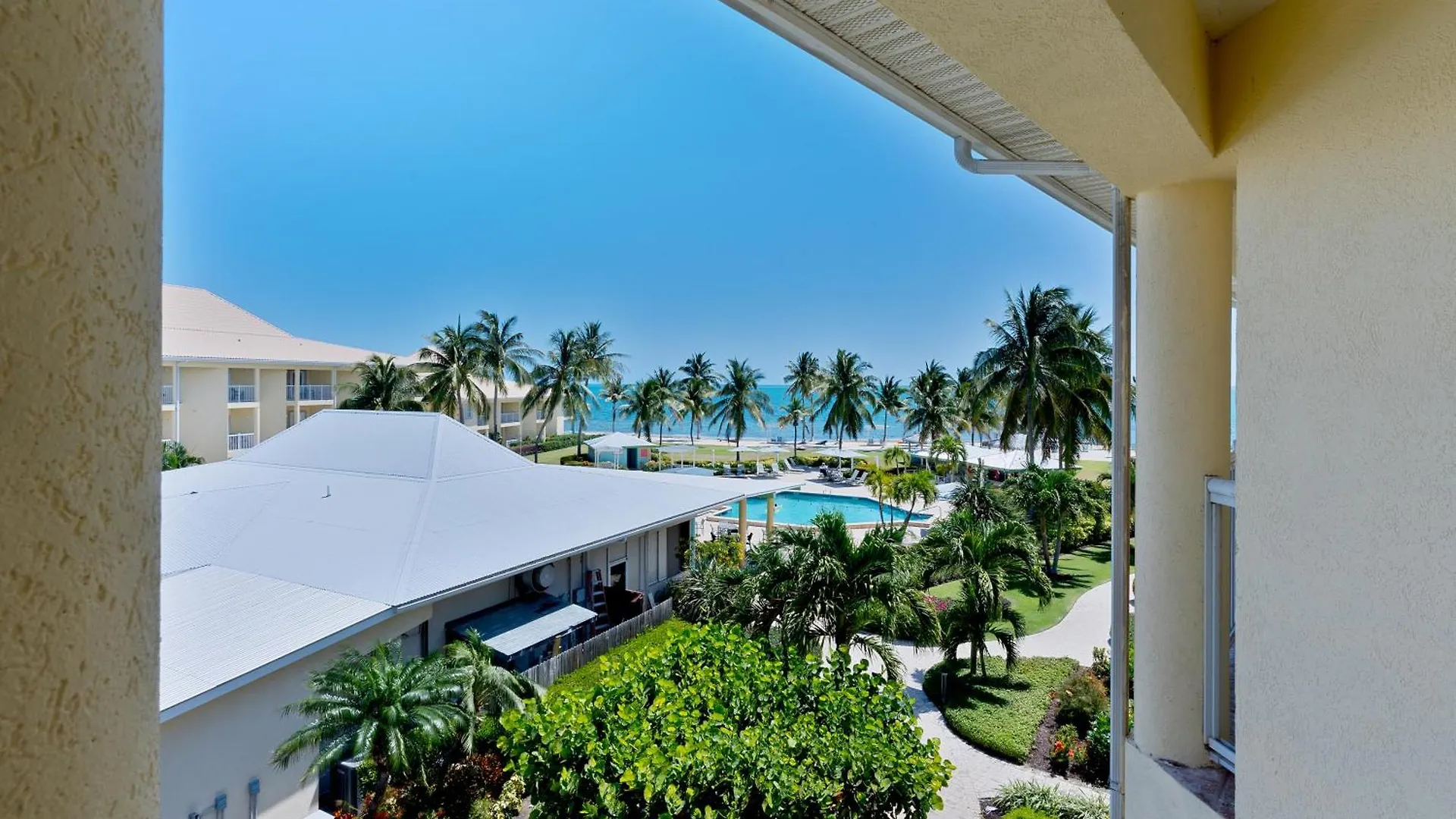 The Grand Caymanian Resort George Town 3*,